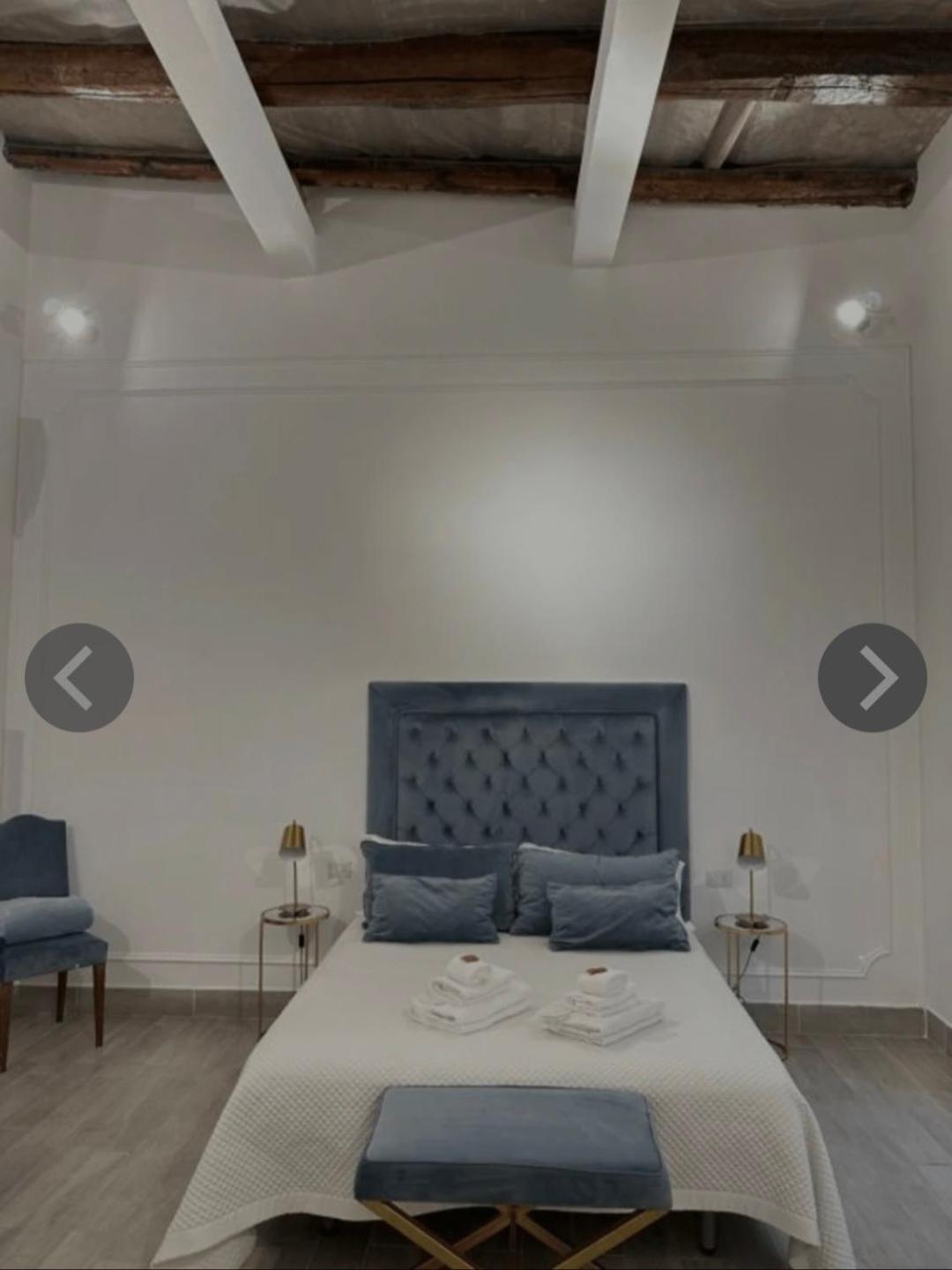 Maison Marinella Boutique * Naples
